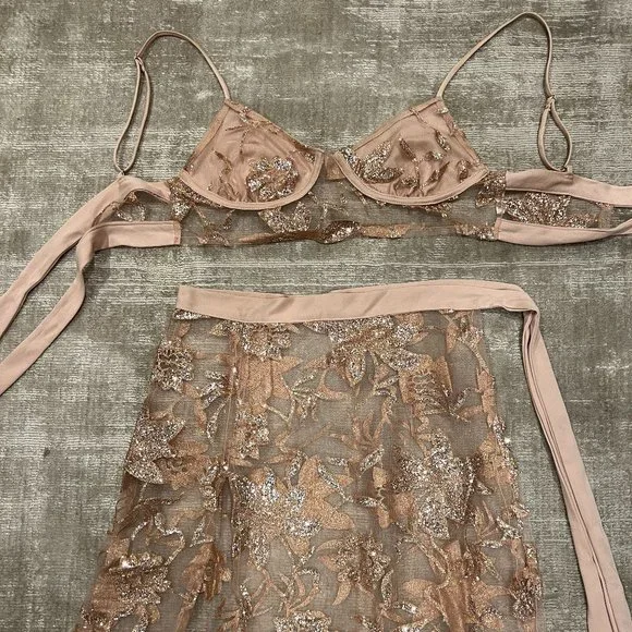 NWOT Party Girl Glitter Mesh Set in Gold XS - Picture 3 of 10